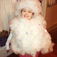 DIY kid cupcake costume