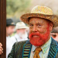 Vincent Van Gogh painting costume