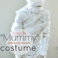 DIY mummy costume