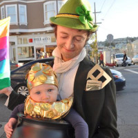 Leprechaun and pot of gold costume