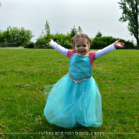 DIY Queen Elsa costume