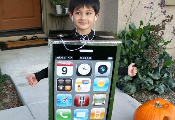 DIY iPhone costume